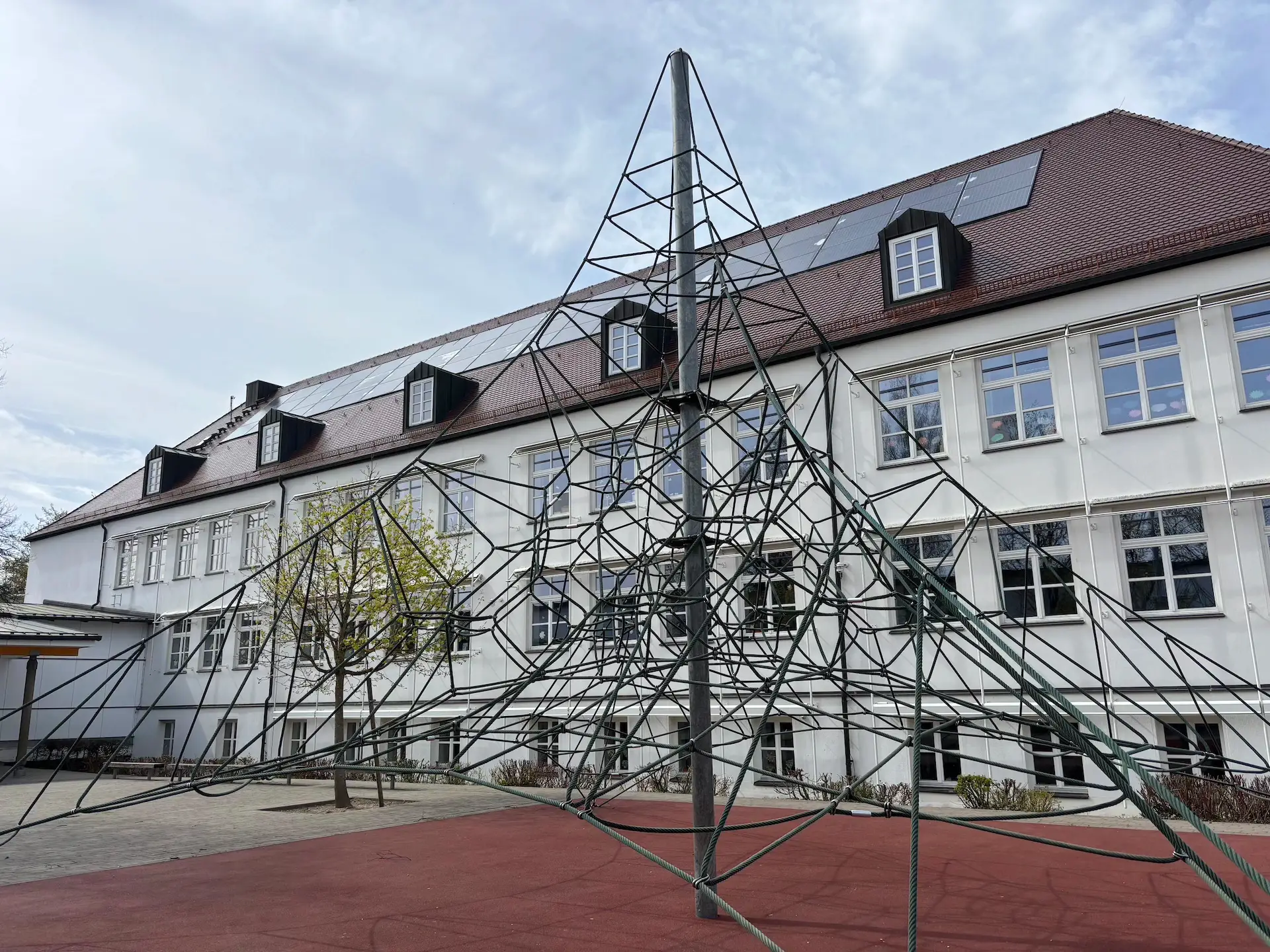 Pausenhof der 3./4. Jahrgangsstufe